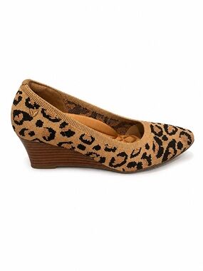 VIVAIA Leopard Print Knit Wedge Pumps – Women’s Size 5.5